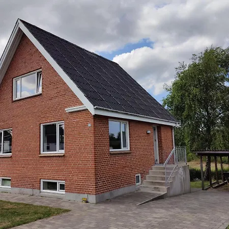 Bjergby Villa